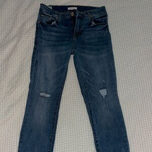 NEW Women's Blue Distressed Jeans